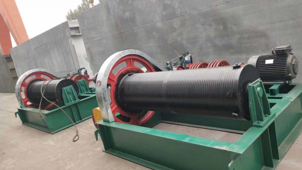 Gate Hoist