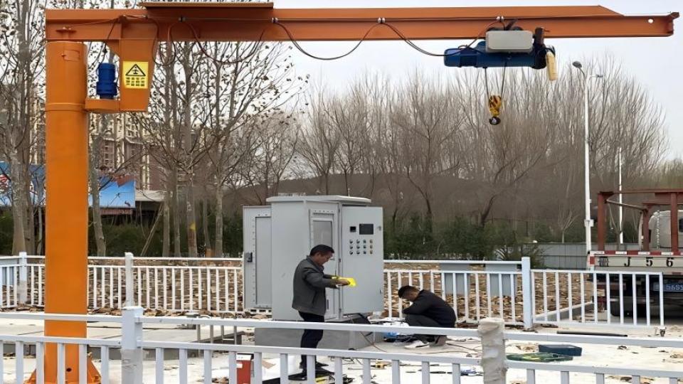 Pillar Jib Crane